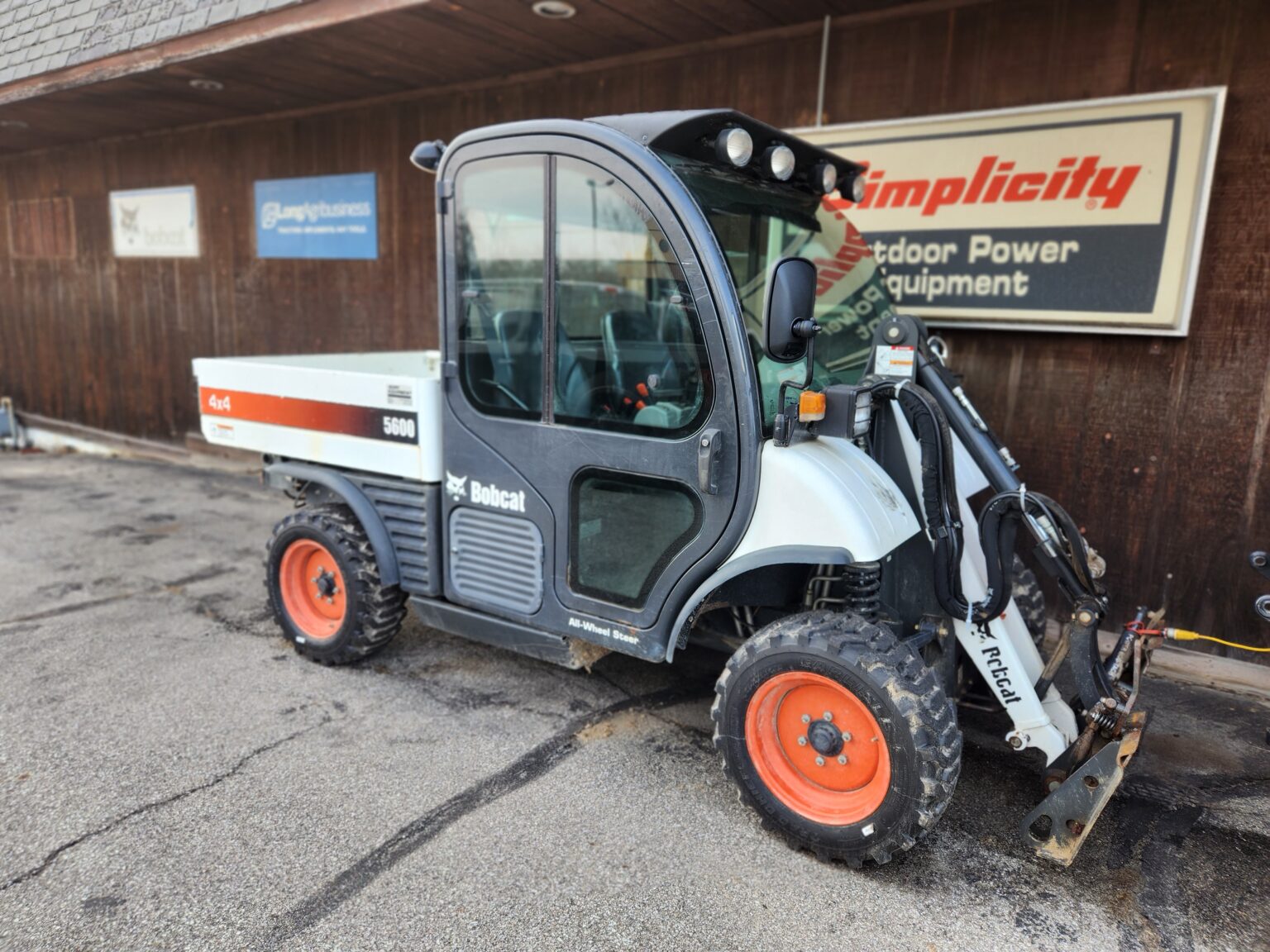 2017 Bobcat Toolcat 5600 – TBI