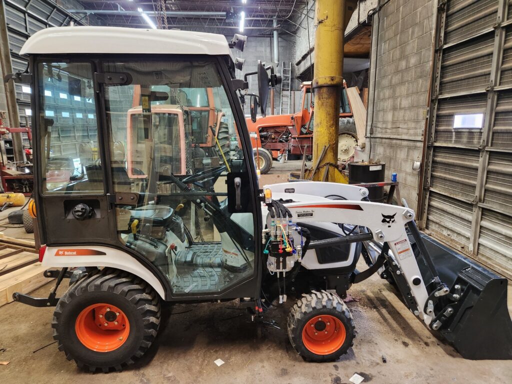 2023 Bobcat CT1025 Tractor w/cab – TBI